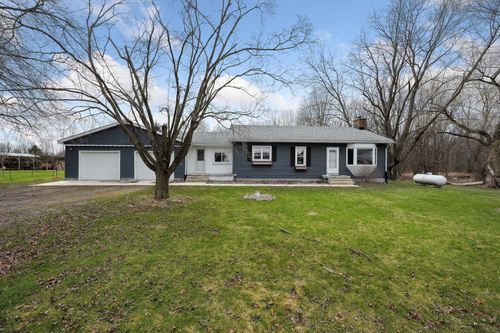 3344 N M 52, Stockbridge, MI, 49285-9633 | Card Image
