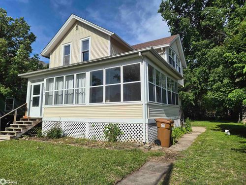 1318 West St, Grinnell, IA, 50112-1650 | Card Image