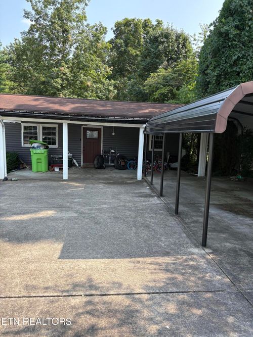 9258 Cherokee Tr, Crossville, TN, 38572 | Card Image