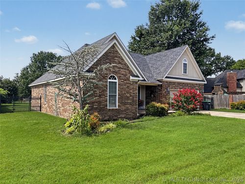 1550 Redwood Pl, Tahlequah, OK, 74464-6050 | Card Image