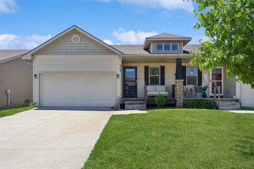 5784 Nw 50th St, Johnston, IA, 50131-4771 | Card Image