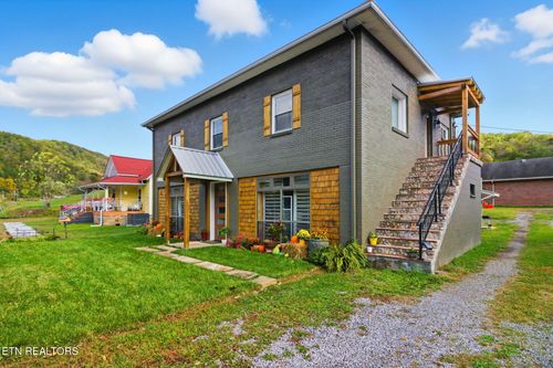 213 Kingston Ave, Oliver Springs, TN, 37840-1762 | Card Image