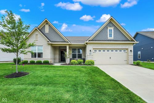 3592 Gillsland Rd, Bargersville, IN, 46106-9628 | Card Image