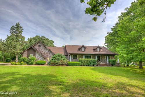 1330 Stoneledge Ln, Neosho, MO, 64850-9073 | Card Image