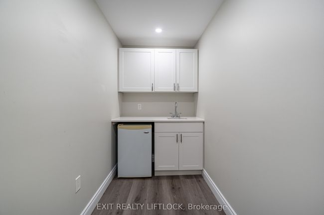 8 Station Dr, House other with 3 bedrooms, 3 bathrooms and 4 parking in Millbrook ON | Image 32