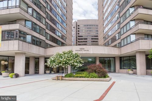 apt-808s-1300 Crystal Dr, ARLINGTON, VA, 22202-3260 | Card Image