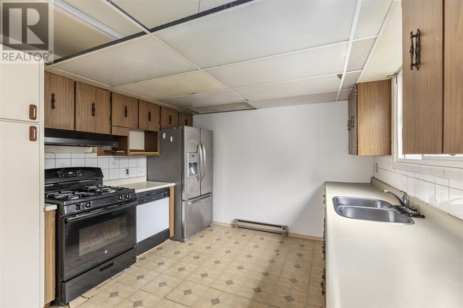 742 Pine St, Home with 3 bedrooms, 2 bathrooms and null parking in Sault Ste. Marie ON | Image 6