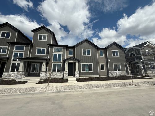 369-744 W 560 S, American Fork, UT, 84003 | Card Image