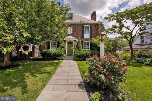 8505 Lynwood Pl, CHEVY CHASE, MD, 20815-6809 | Card Image