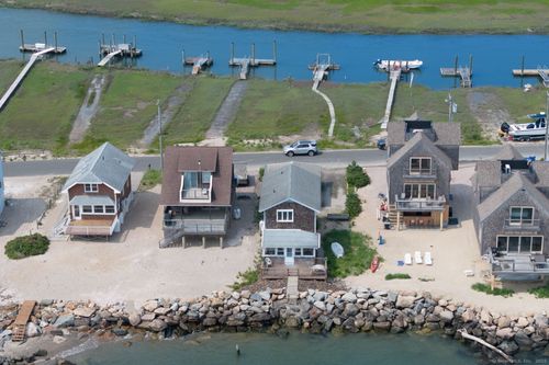 57 Circle Beach Rd, Madison, CT, 06443-2746 | Card Image