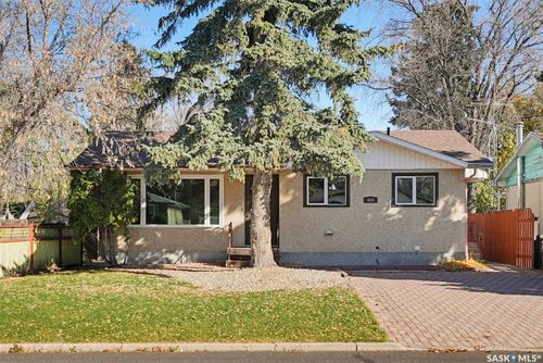 404 5th Avenue E, Watrous, SK, S0K4T0 | Card Image
