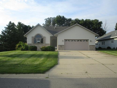 219 Ashley Ln, Alexandria, MN, 56308-6166 | Card Image