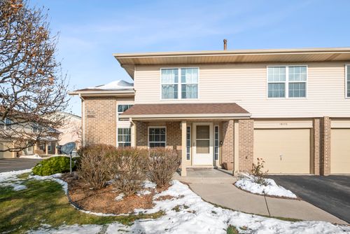 16106 Creekmont Ct, Tinley Park, IL, 60487-7565 | Card Image