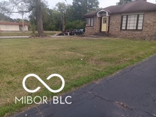 5397 E 38th St, Indianapolis, IN, 46218-1763 | Card Image