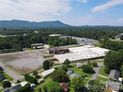 720 Main St W, Valdese, NC, 28690-2608 | Card Image