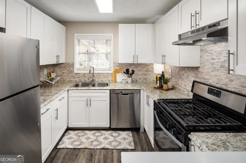 2802-1173 N Hairston Rd, Stone Mountain, GA, 30083-5807 | Card Image