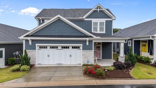33 Davidson St, Clayton, NC, 27527-9448 | Card Image