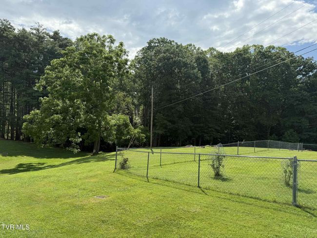 2818 Dungannon Rd, House other with 3 bedrooms, 2 bathrooms and null parking in Coeburn VA | Image 11