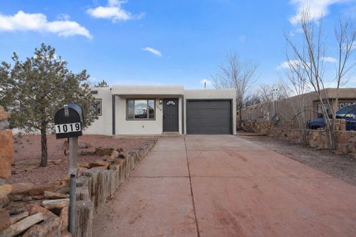 1019 Santa Clara Dr, Santa Fe, NM, 87507-5135 | Card Image