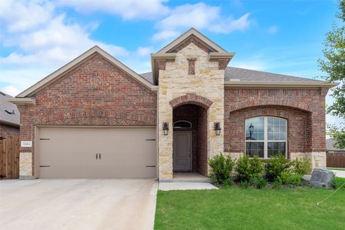 11104 Canyon Mine Dr, Aubrey, TX, 76227-4181 | Card Image