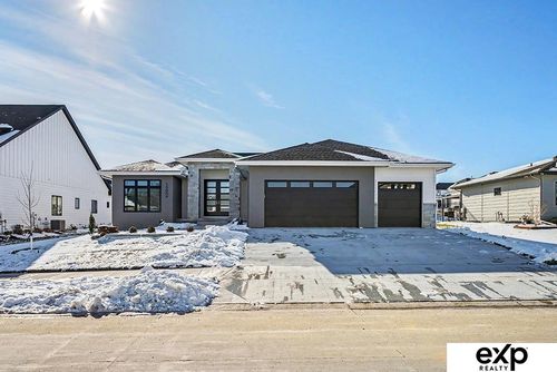 19009 Hackberry Dr, Gretna, NE, 68028-5029 | Card Image