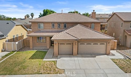 13755 Thrush Ct, Victorville, CA, 92394 | Card Image