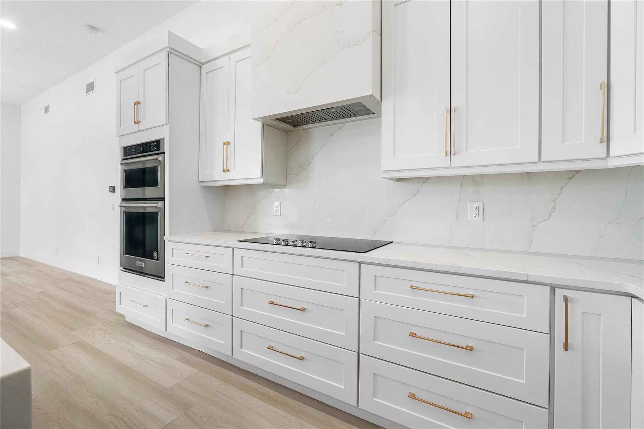 Emily Cir, Lake Worth, FL 33467
