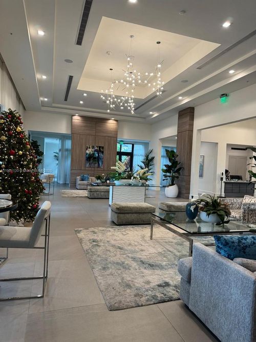 apt-403-8301 Nw 41st St, Doral, FL, 33166-6289 | Card Image