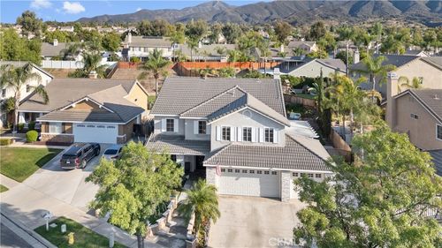 832 Carolina Cir, Corona, CA, 92882-6871 | Card Image