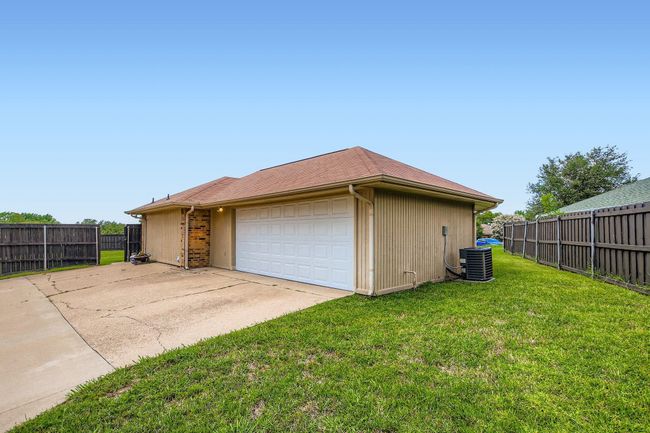 1610 Concord Pl, House other with 3 bedrooms, 3 bathrooms and null parking in Carrollton TX | Image 32