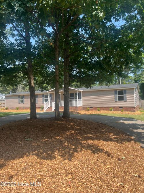 1520 Pocosin Rd, Winterville, NC, 28590-8539 | Card Image