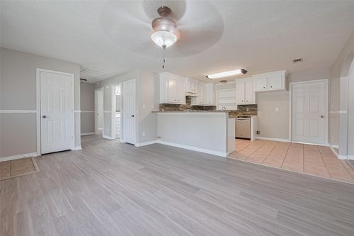 210 N Shirley Ln, Willis, TX, 77378-8392 | Card Image