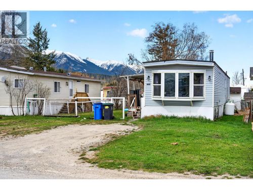 1055 King Crescent, Golden, BC, V0H1H0 | Card Image