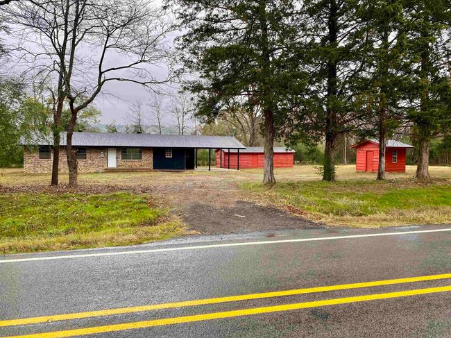 36054 E Highway 80, House other with 3 bedrooms, 2 bathrooms and null parking in Danville AR | Image 5