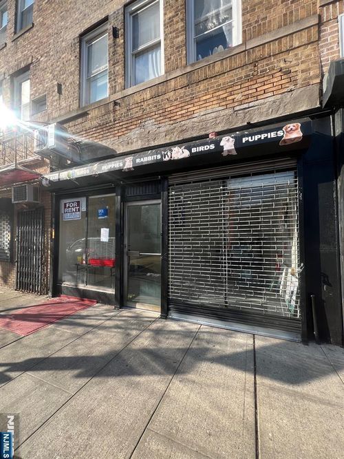 1415 Summit Ave, Union City, NJ, 07087-1919 | Card Image