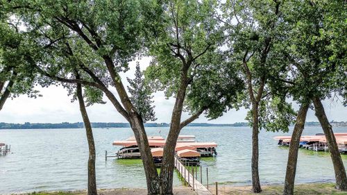 1603 Chalstroms Beach Rd, Okoboji, IA, 51355-2572 | Card Image