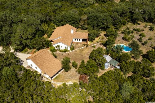 17840 Helotes Springs Rd, Helotes, TX, 78023-2860 | Card Image