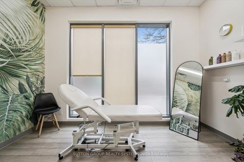 28-11 Bronte Rd, Oakville, ON, L6L0E1 | Card Image