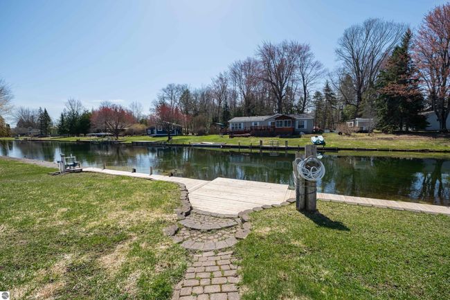 6001 N Silver Pines Dr, House other with 3 bedrooms, 2 bathrooms and null parking in Bellaire MI | Image 16