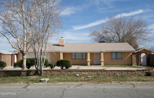 40182 179th St E, Lake Los Angeles, CA, 93591-3141 | Card Image