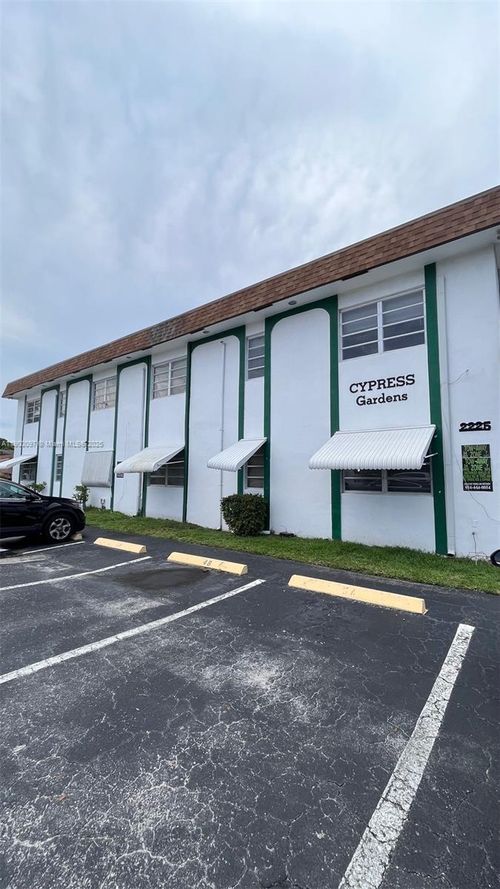 apt-8a-2219 Polk St, Hollywood, FL, 33020-6720 | Card Image