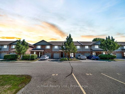 16-15 Gregg Crt, Kitchener, ON, N2A4H7 | Card Image