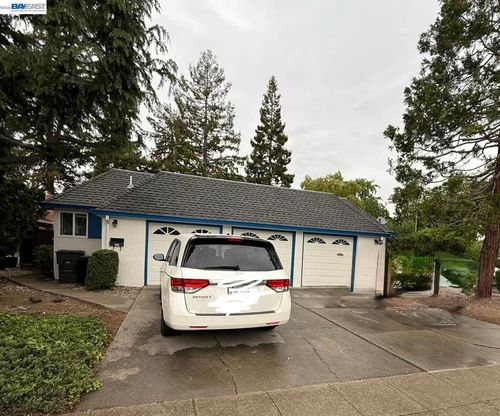 637 Keats Ct, Palo Alto, CA, 94303-4732 | Card Image