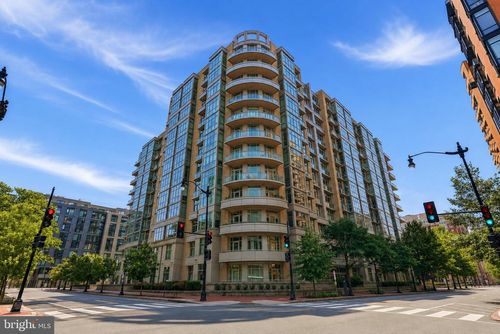 1012-811 4th St Nw, WASHINGTON, DC, 20001-4923 | Card Image