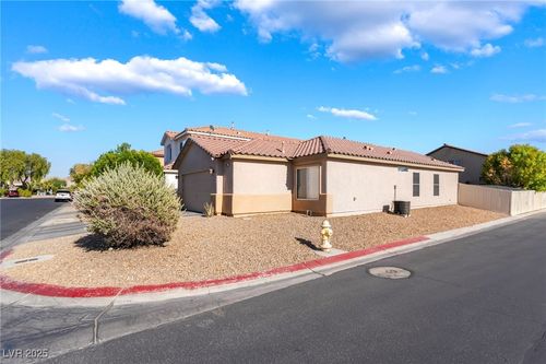 5857 Rainbow Bridge Dr, Las Vegas, NV, 89142-1691 | Card Image