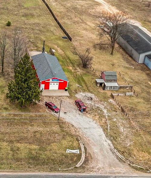 11850 Us-31, Grawn, MI, 49637 | Card Image