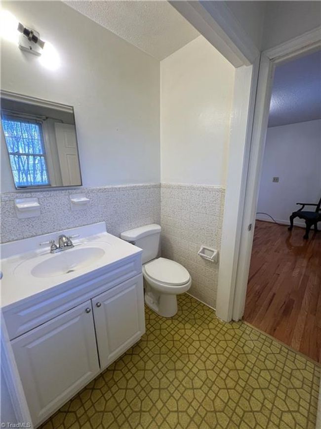 101 N Wilson St, House other with 4 bedrooms, 2 bathrooms and null parking in Madison NC | Image 25