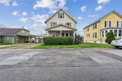 249 W Owens Ave., House other with 3 bedrooms, 1 bathrooms and 2 parking in Derry Boro PA | Image 2