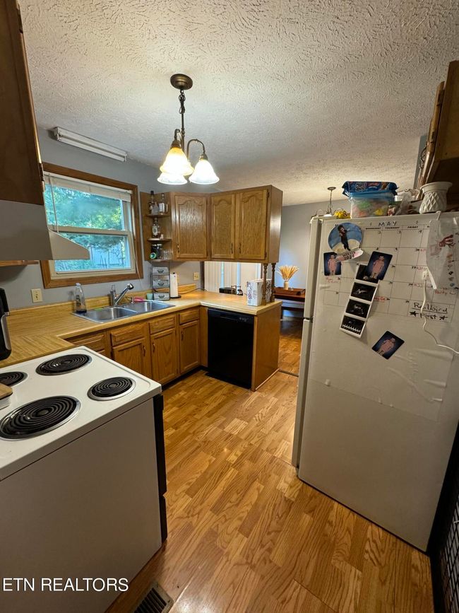 397 Whitaker Ln, House other with 3 bedrooms, 2 bathrooms and null parking in Tazewell TN | Image 8