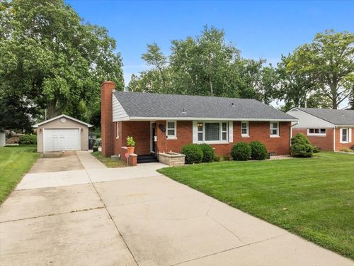 110 Eastview Dr, Normal, IL, 61761-2439 | Card Image